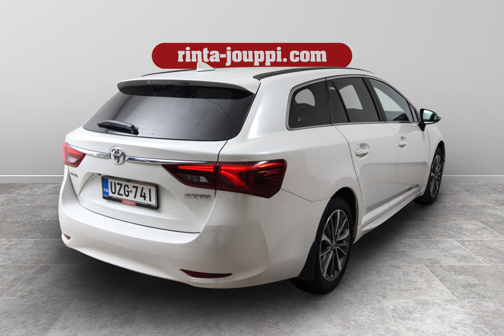 TOYOTA Avensis 2016