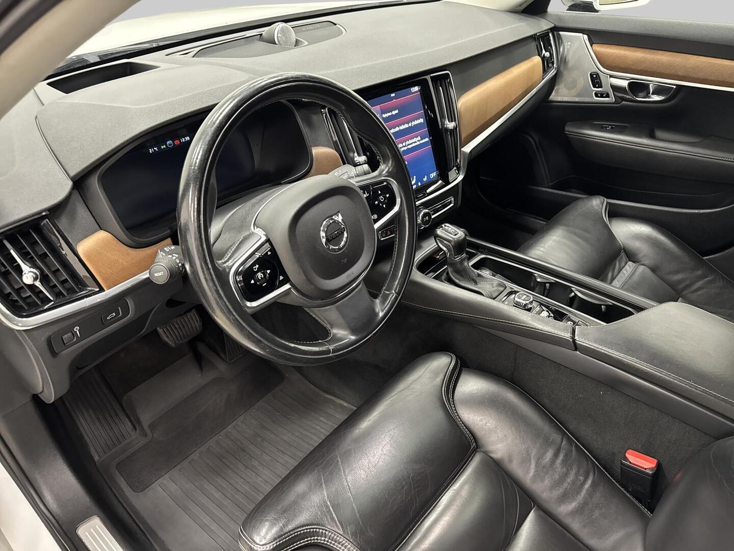 VOLVO S90 2016