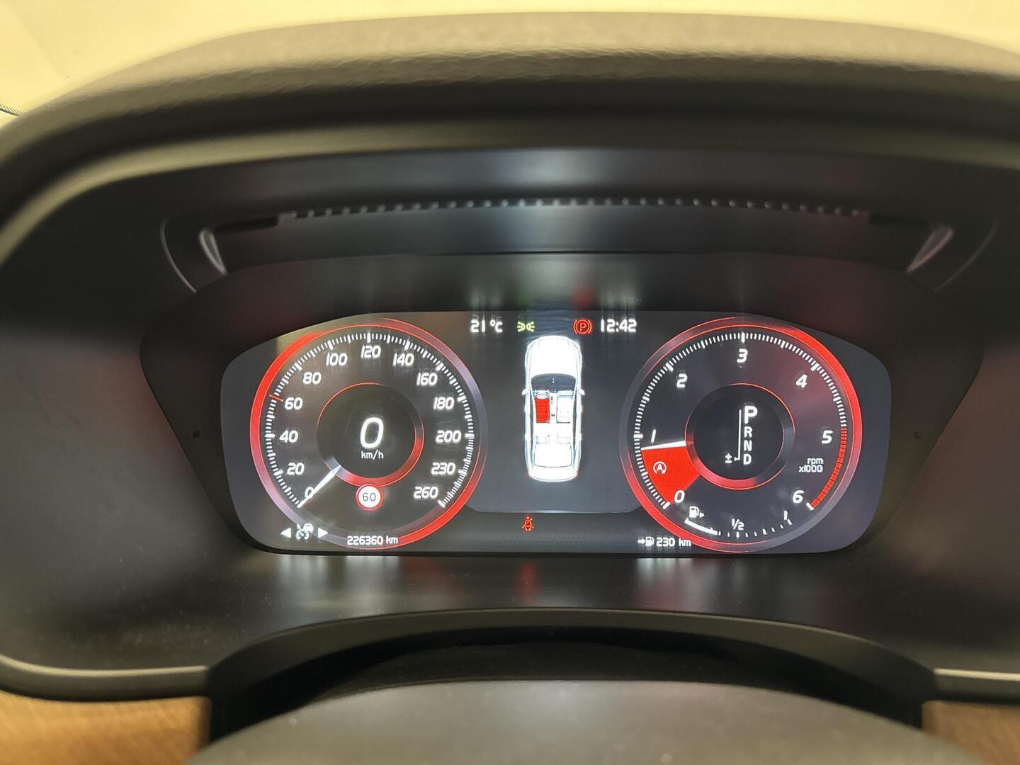 VOLVO S90 2016