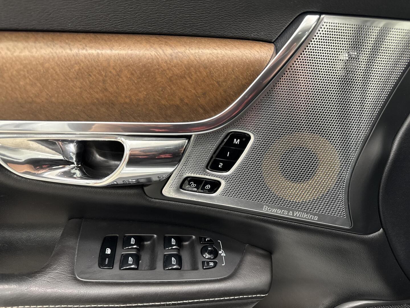 VOLVO S90 2016