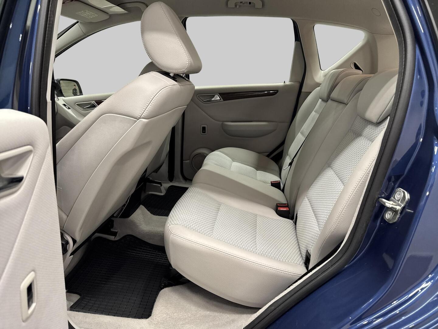 MERCEDES-BENZ A 2009