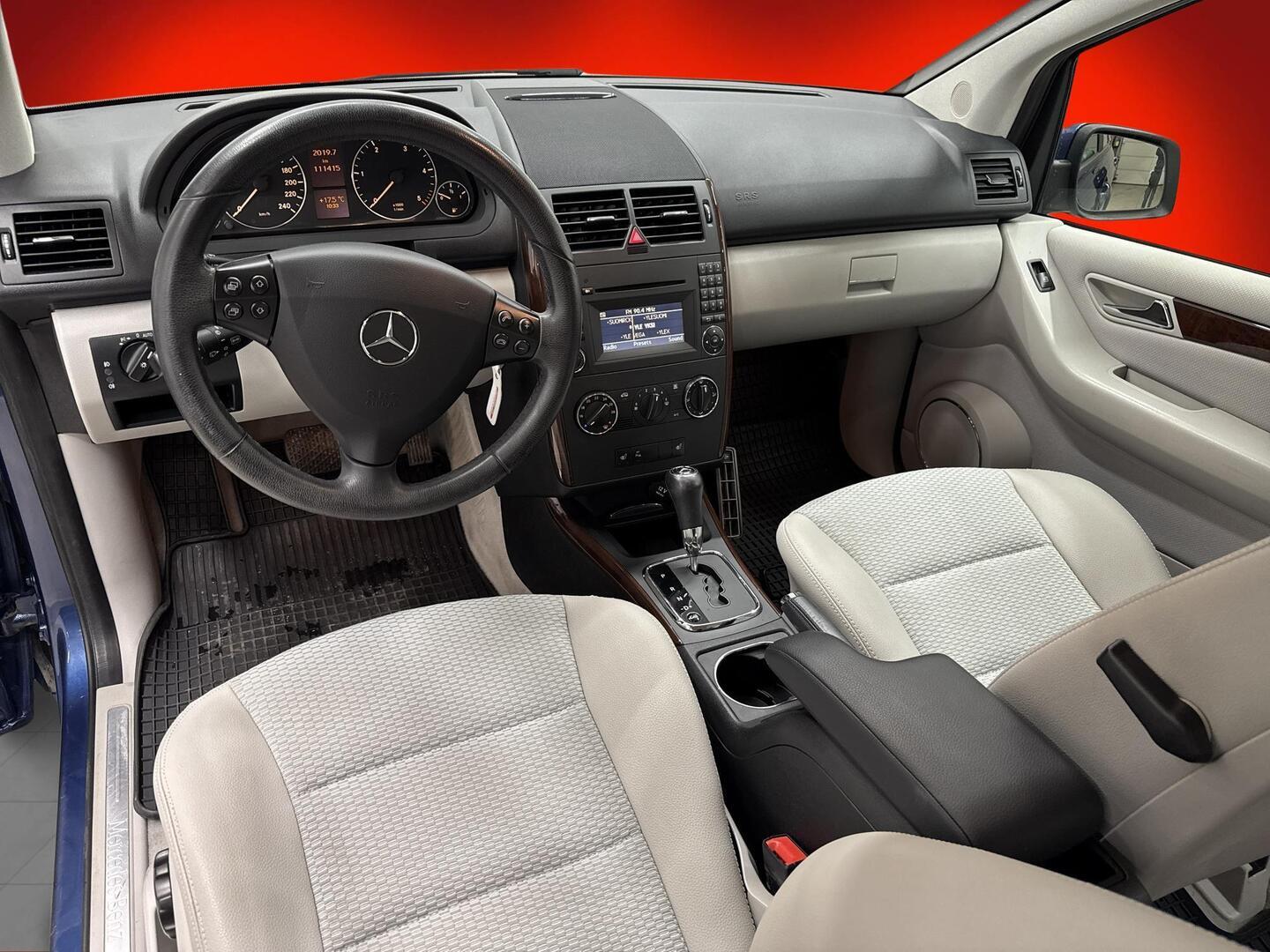 MERCEDES-BENZ A 2009