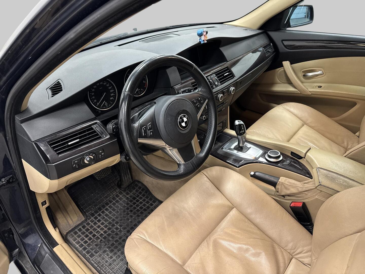 BMW 520 2008