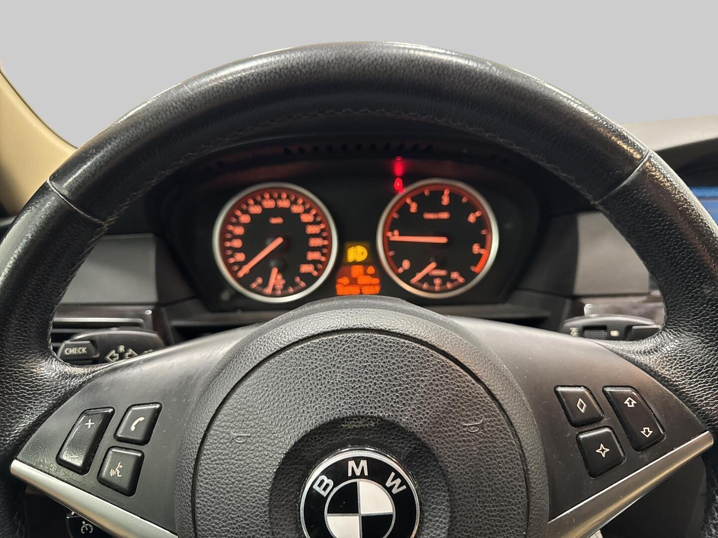 BMW 520 2008