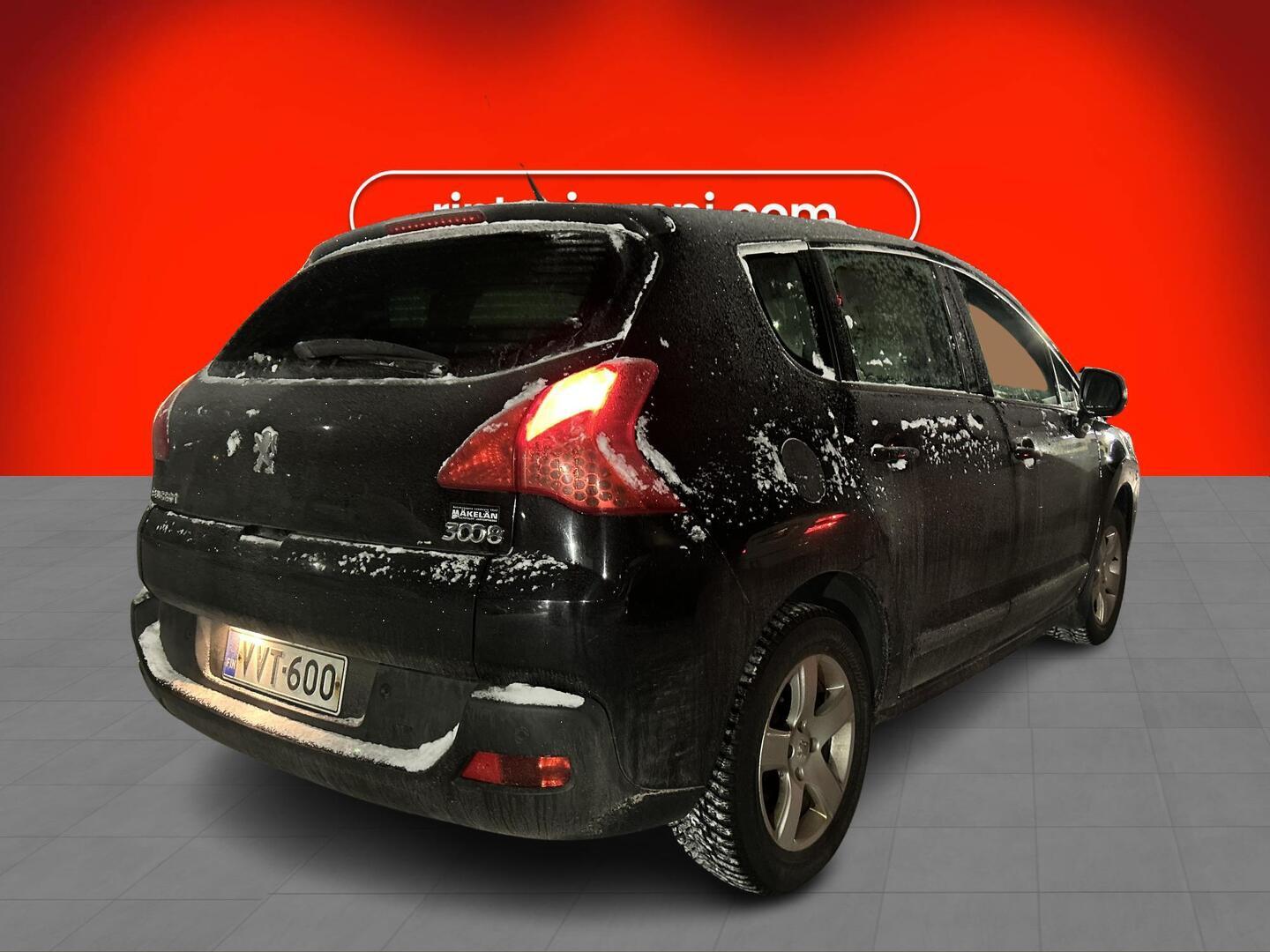 PEUGEOT 3008 2011