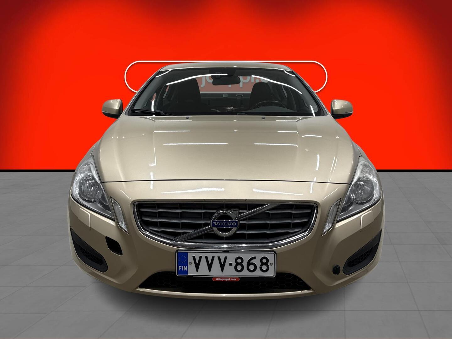 VOLVO S60 2011