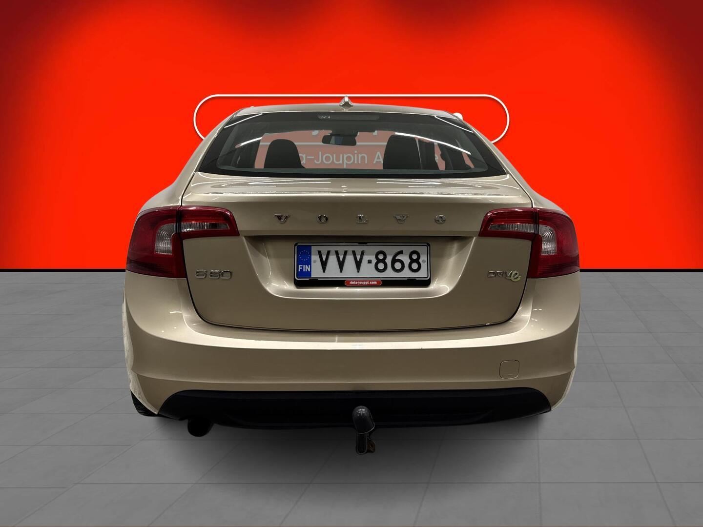 VOLVO S60 2011