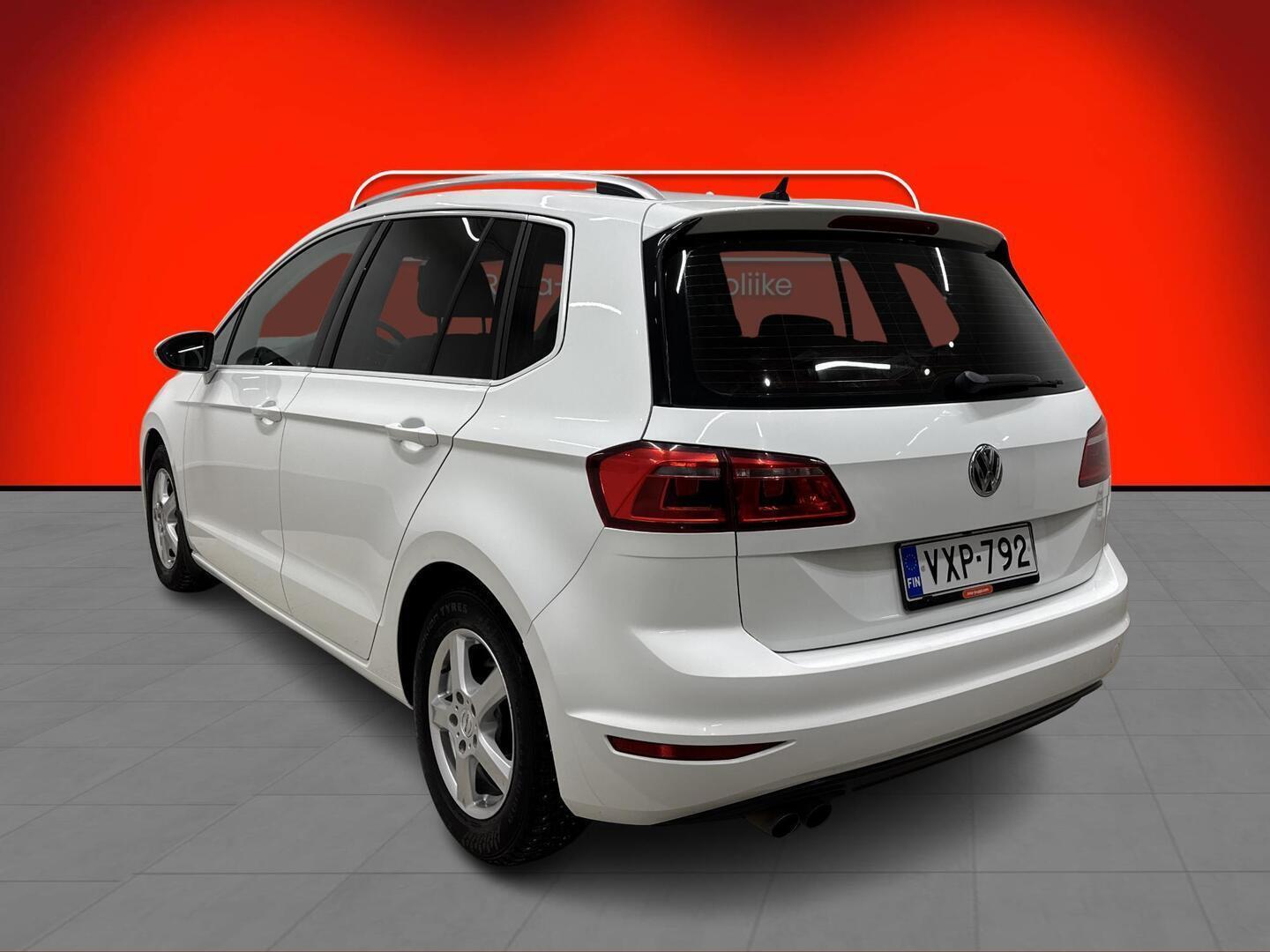 VOLKSWAGEN Golf Sportsvan 2014