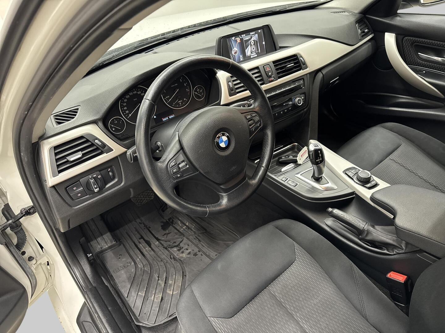 BMW 316 2015