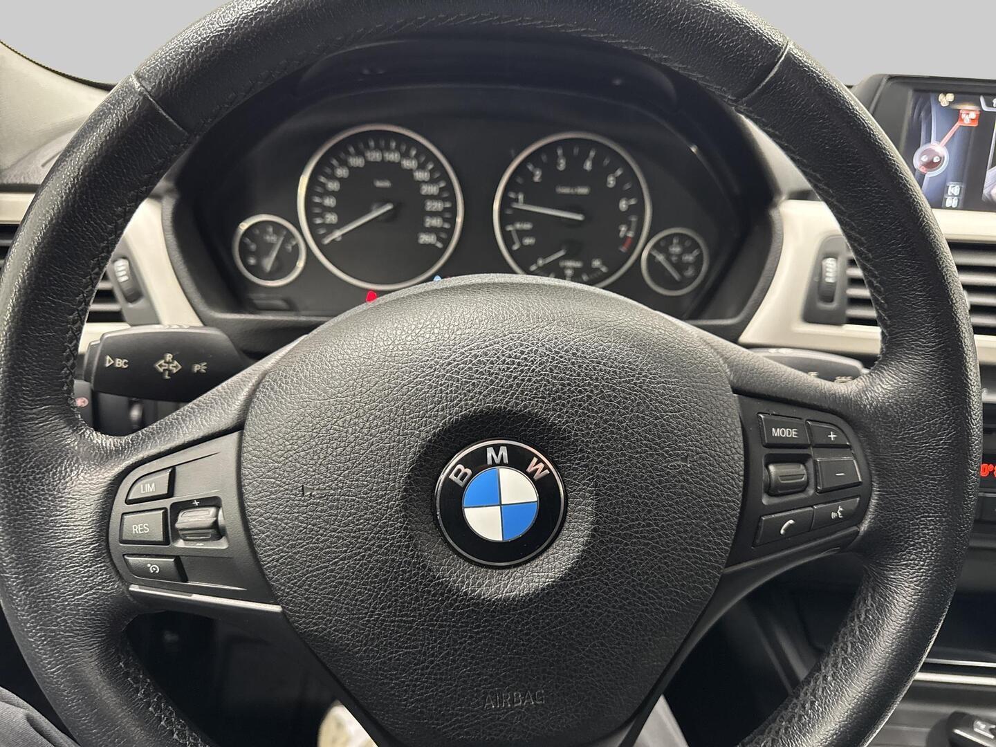 BMW 316 2015