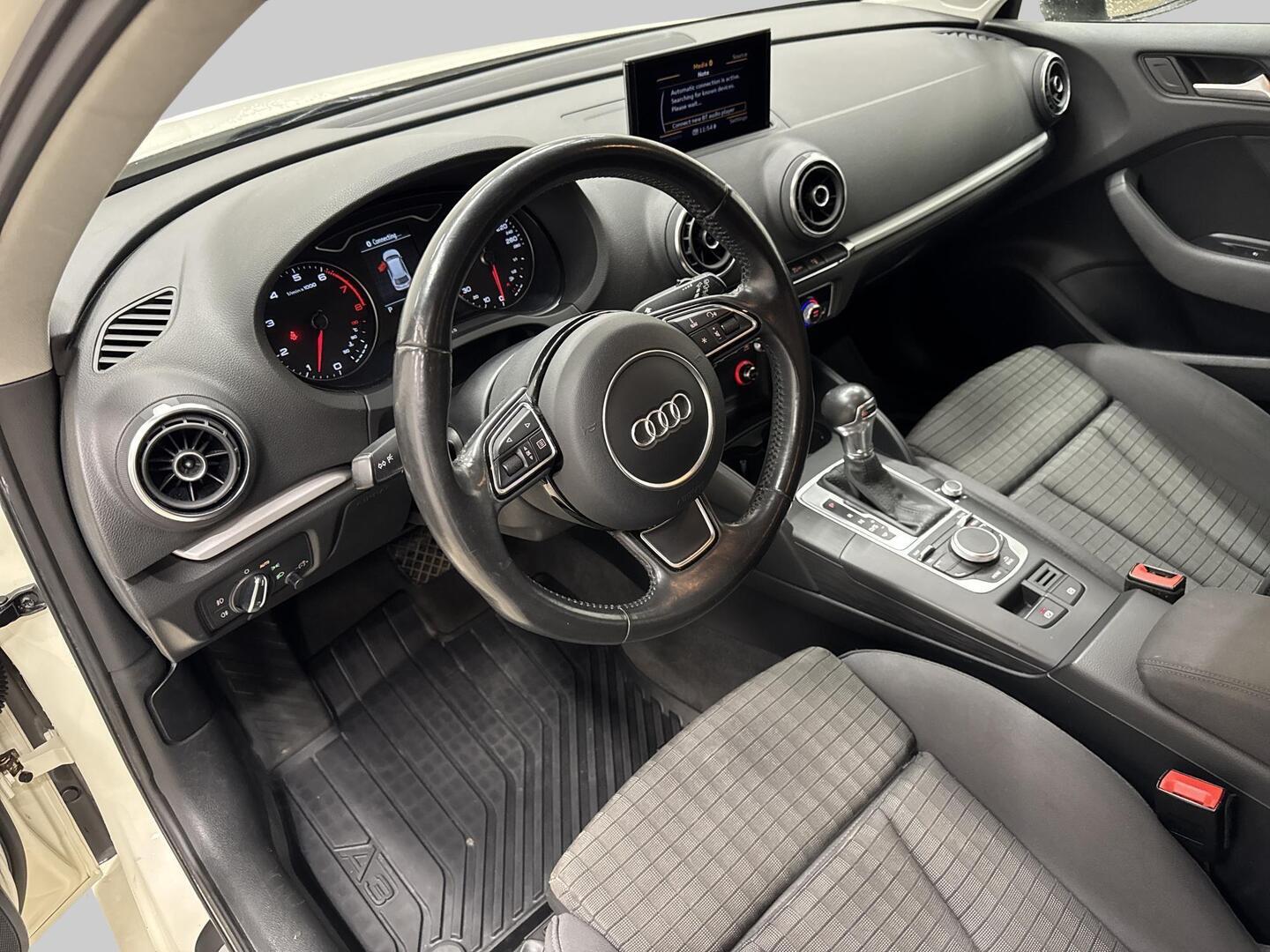 AUDI A3 2015