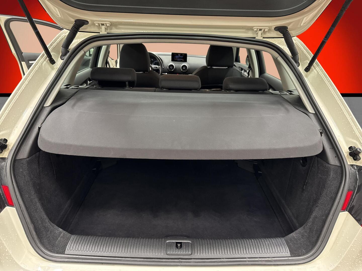 AUDI A3 2015