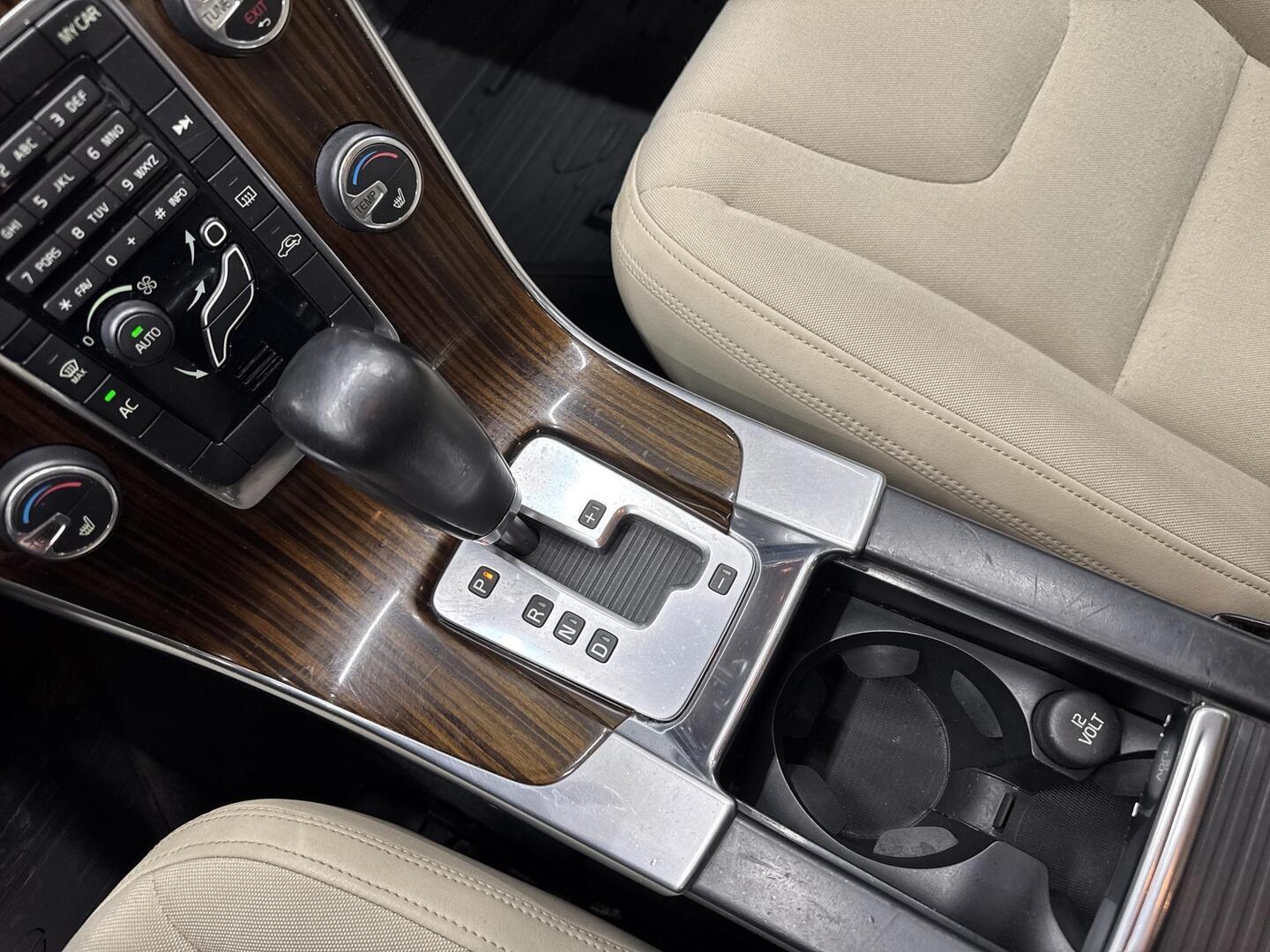 VOLVO S60 2010