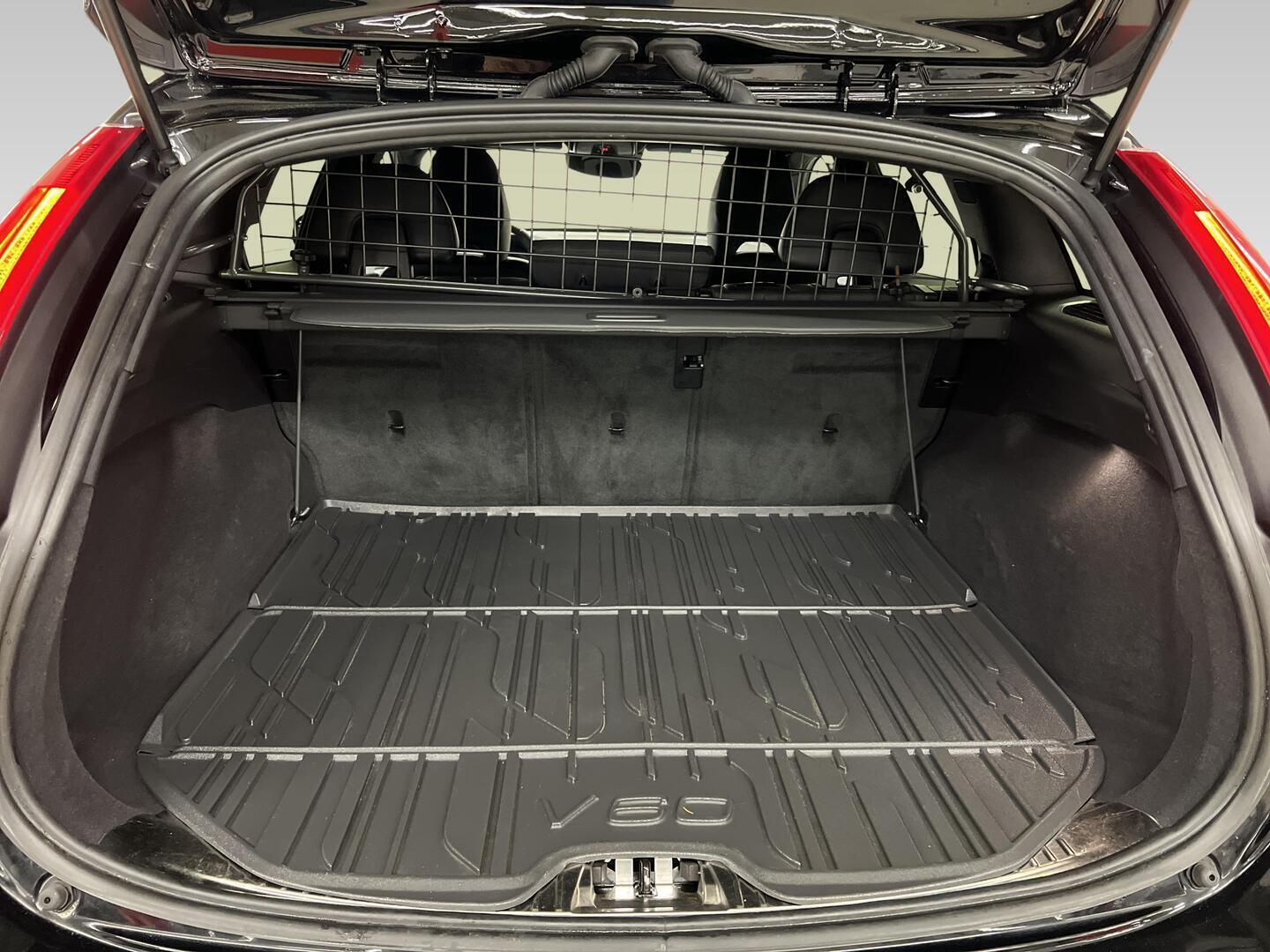 VOLVO V60 Cross Country 2016
