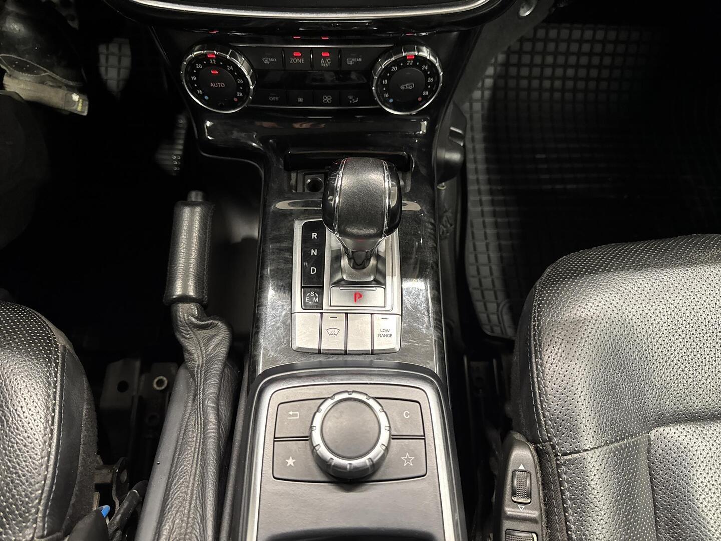 MERCEDES-BENZ G 2013