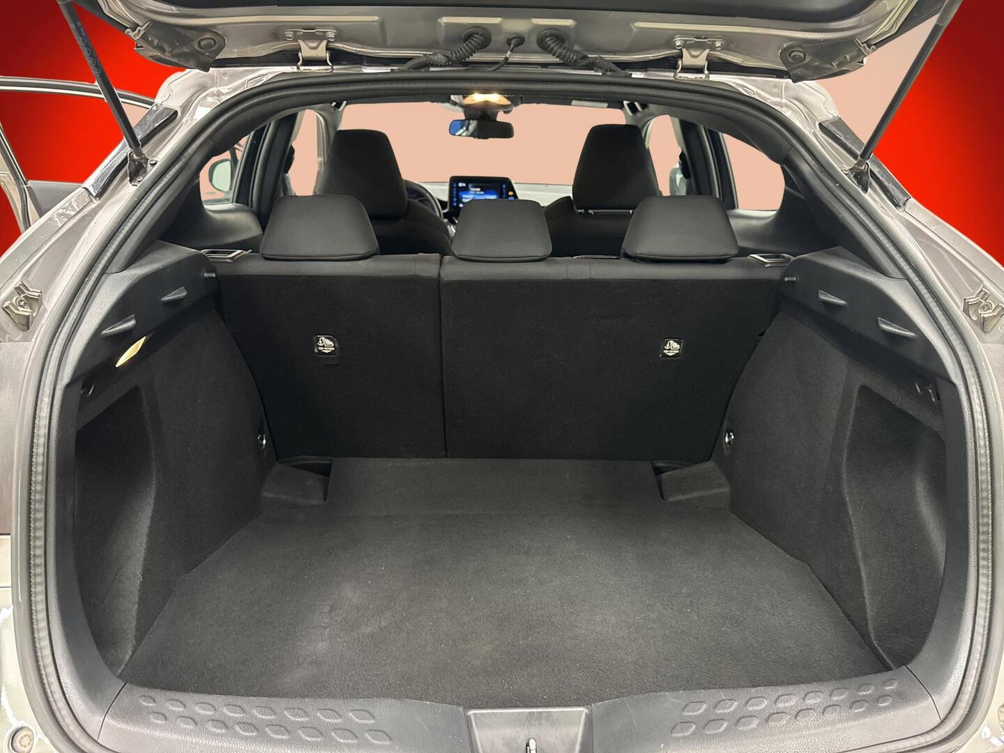 TOYOTA C-HR 2017