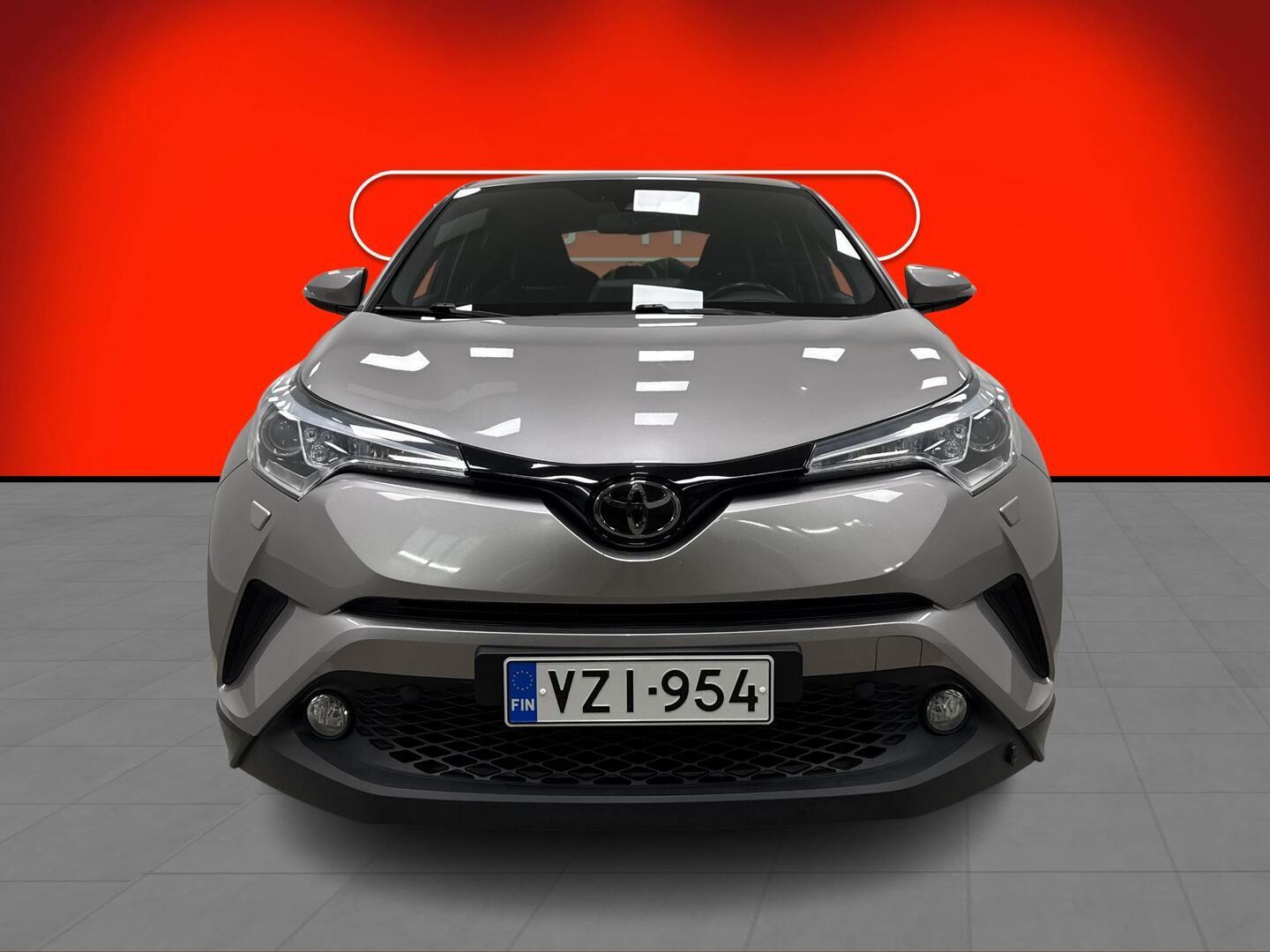 TOYOTA C-HR 2017