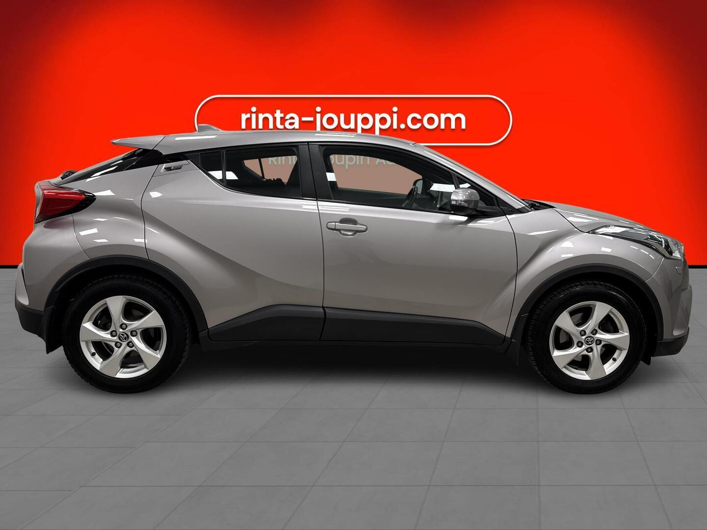 TOYOTA C-HR 2017