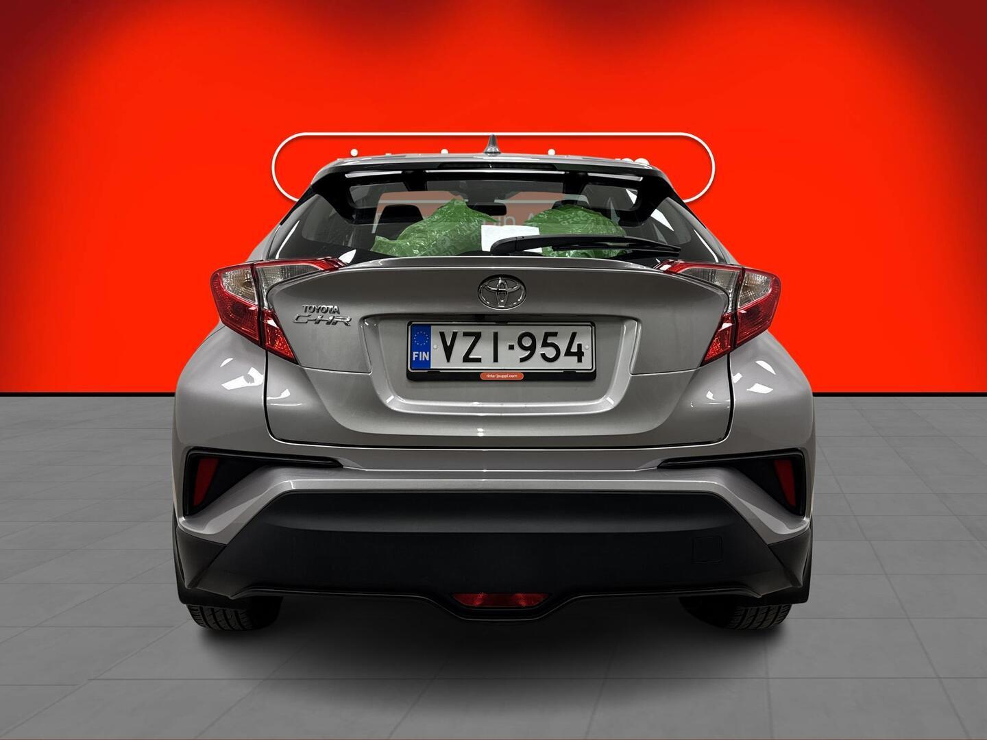 TOYOTA C-HR 2017