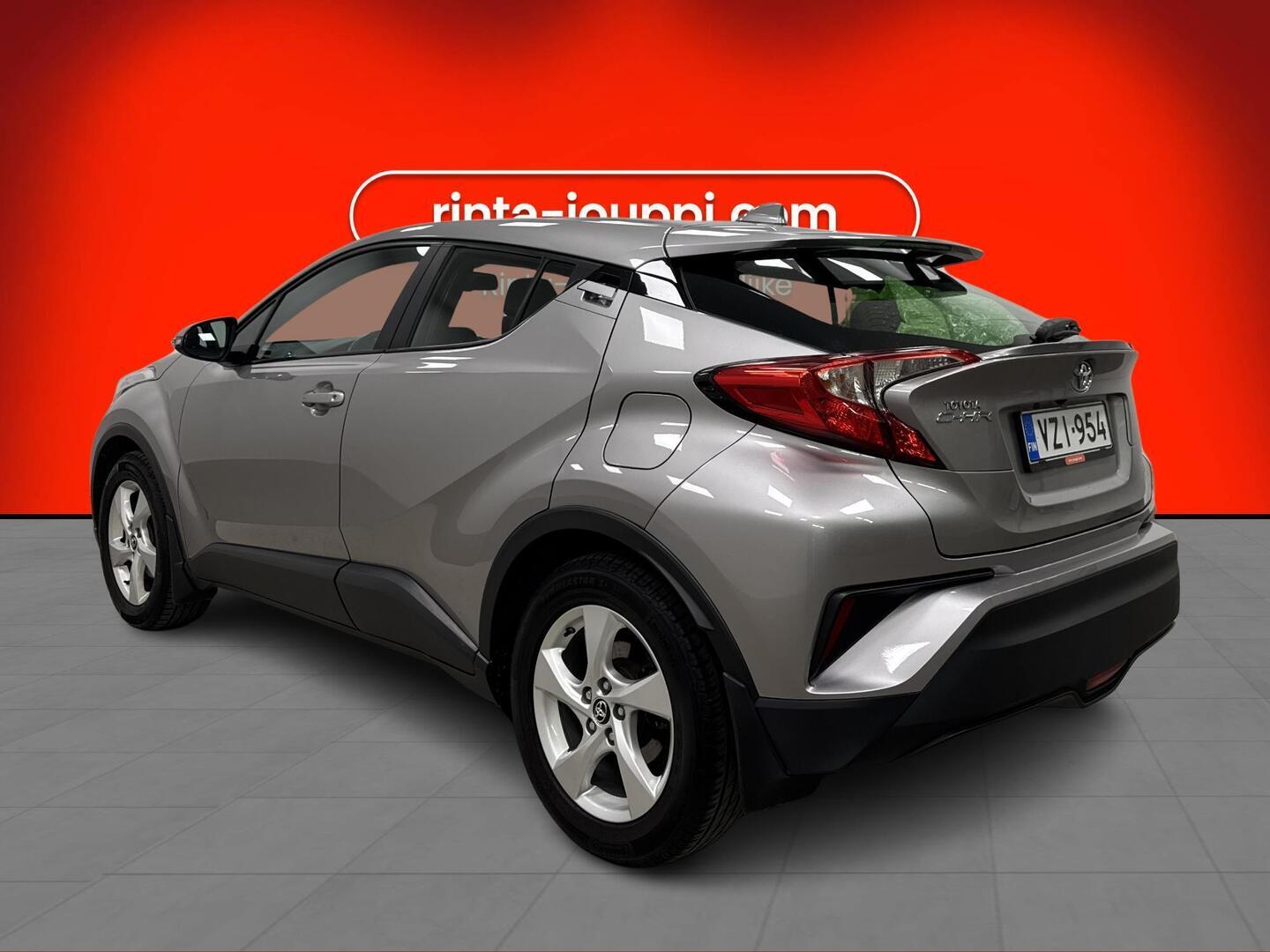 TOYOTA C-HR 2017
