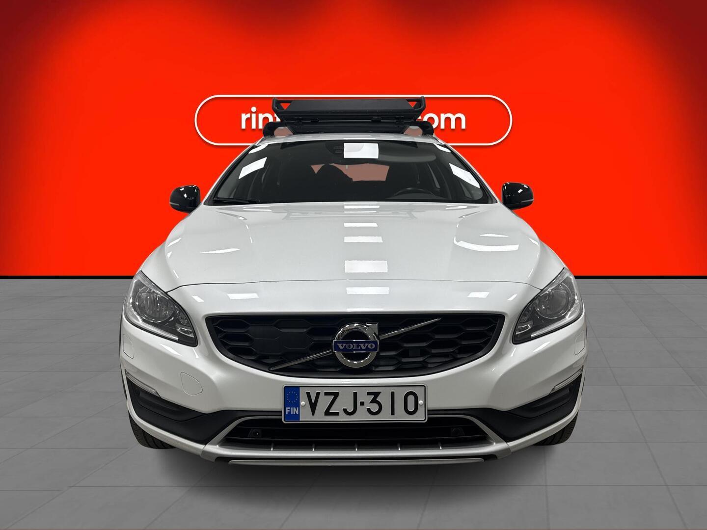 VOLVO V60 Cross Country 2017