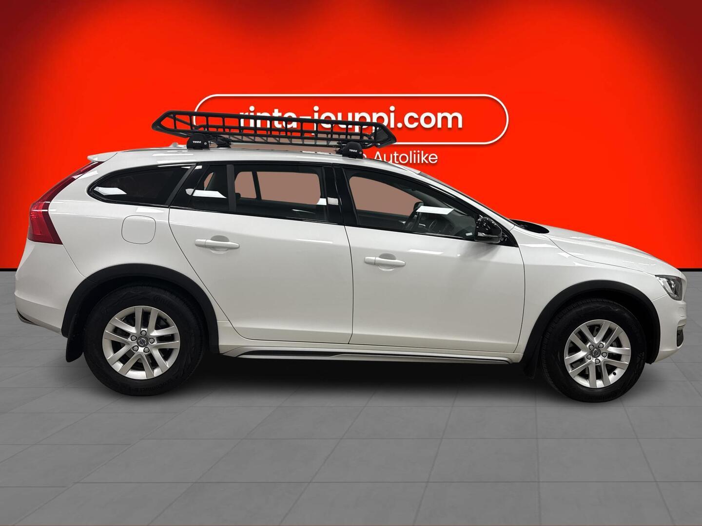 VOLVO V60 Cross Country 2017