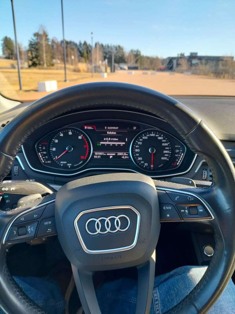 AUDI A4 2018