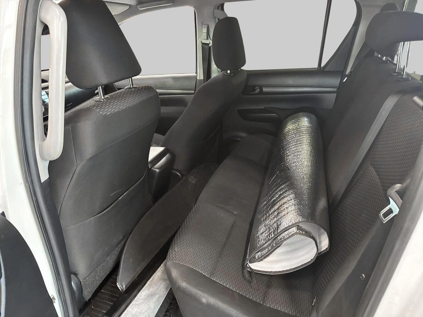 TOYOTA Hilux 2018
