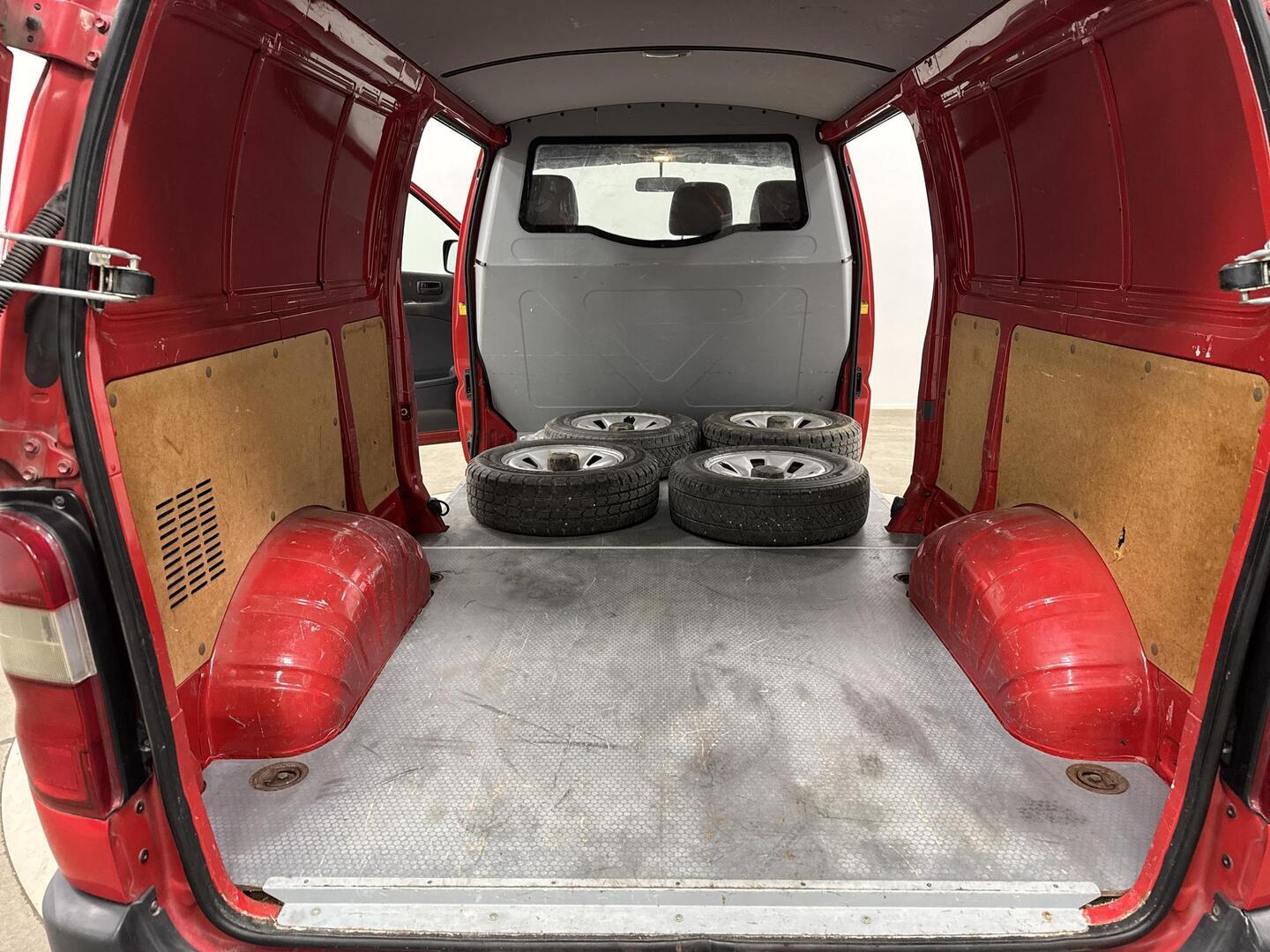 TOYOTA Hiace 2010