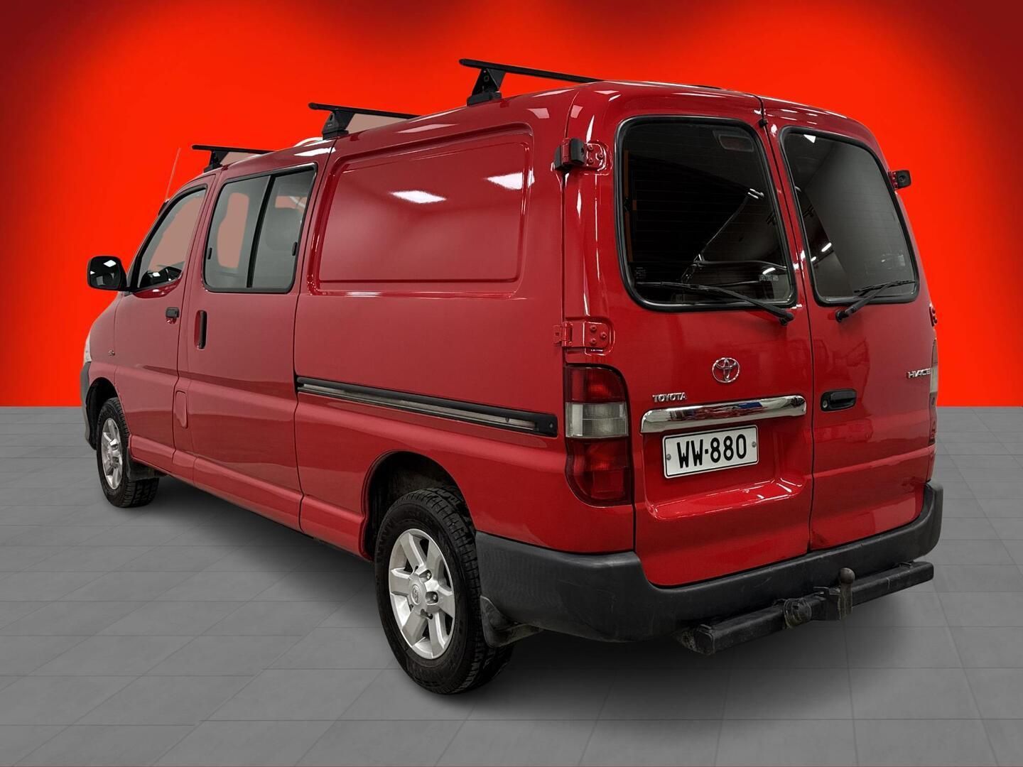TOYOTA Hiace 2010