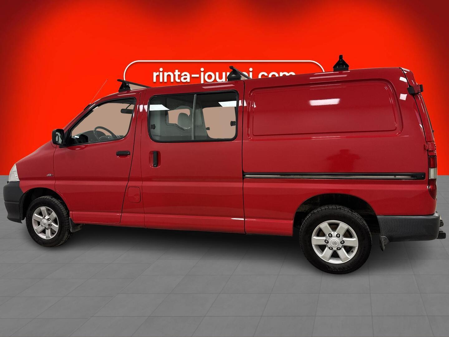 TOYOTA Hiace 2010
