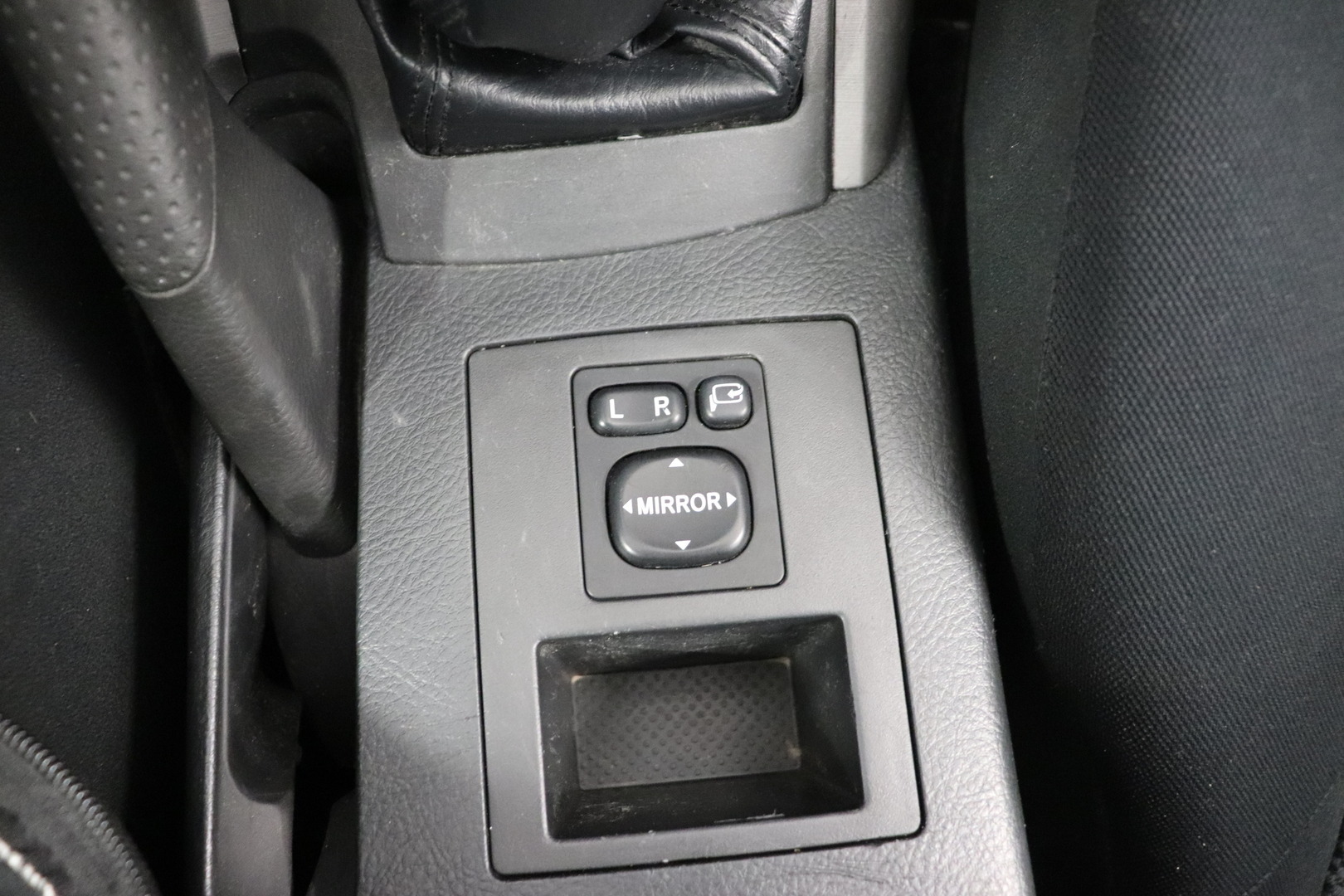 TOYOTA RAV4 2006