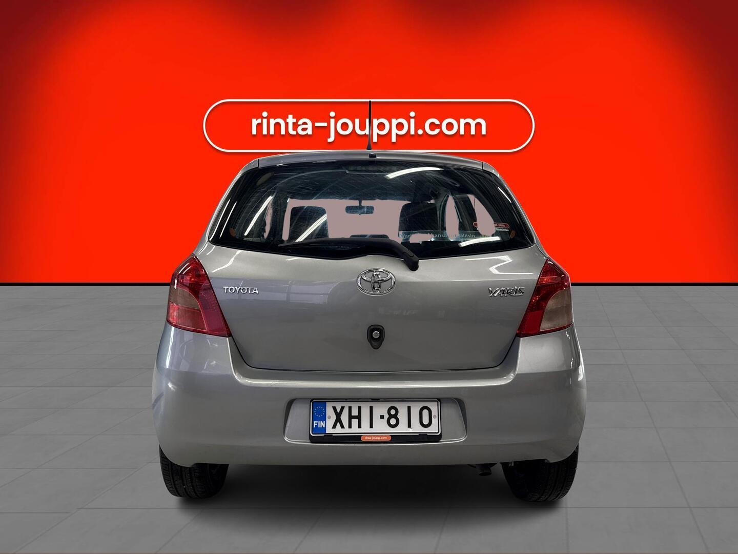 TOYOTA Yaris 2006