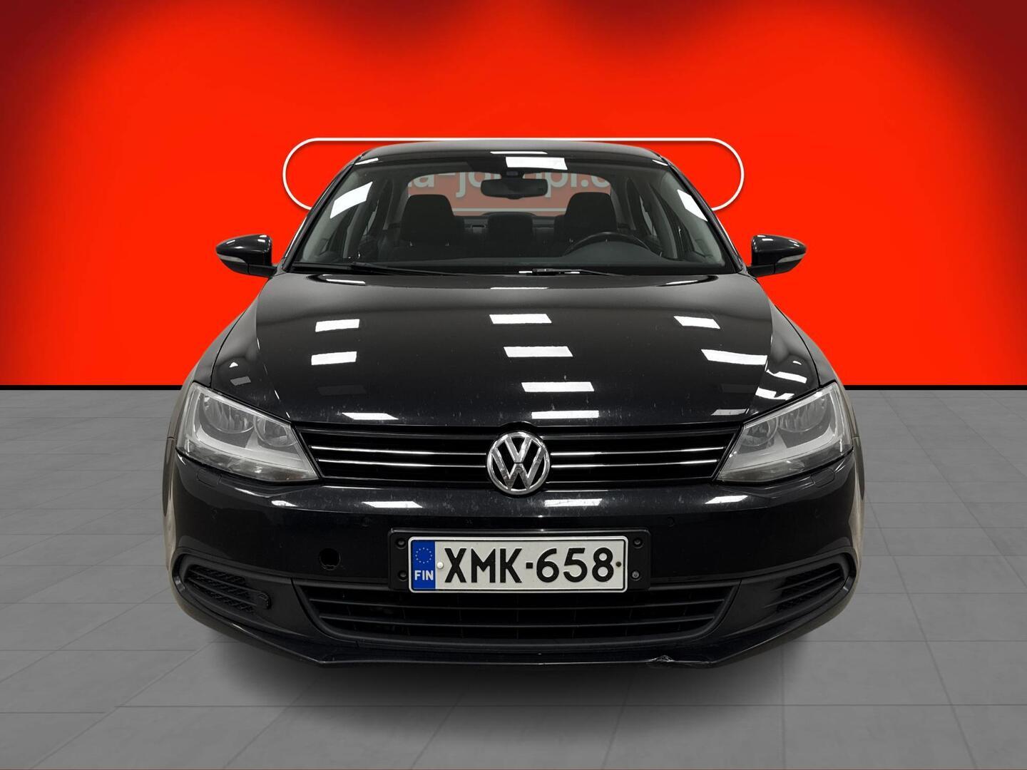 VOLKSWAGEN Jetta 2013