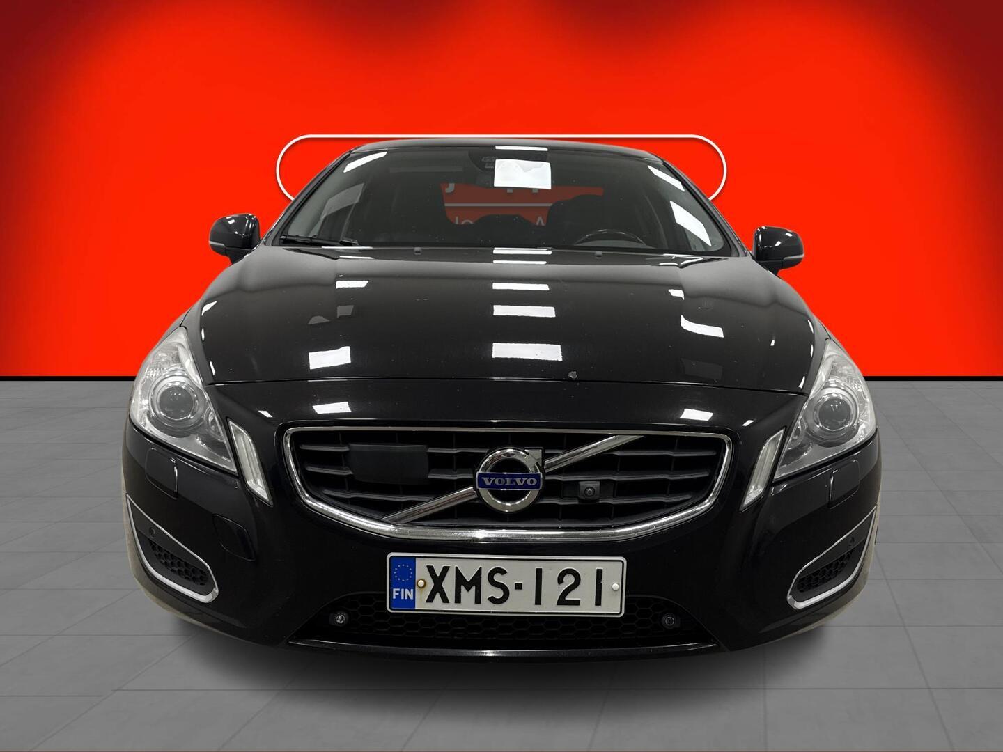 VOLVO S60 2011