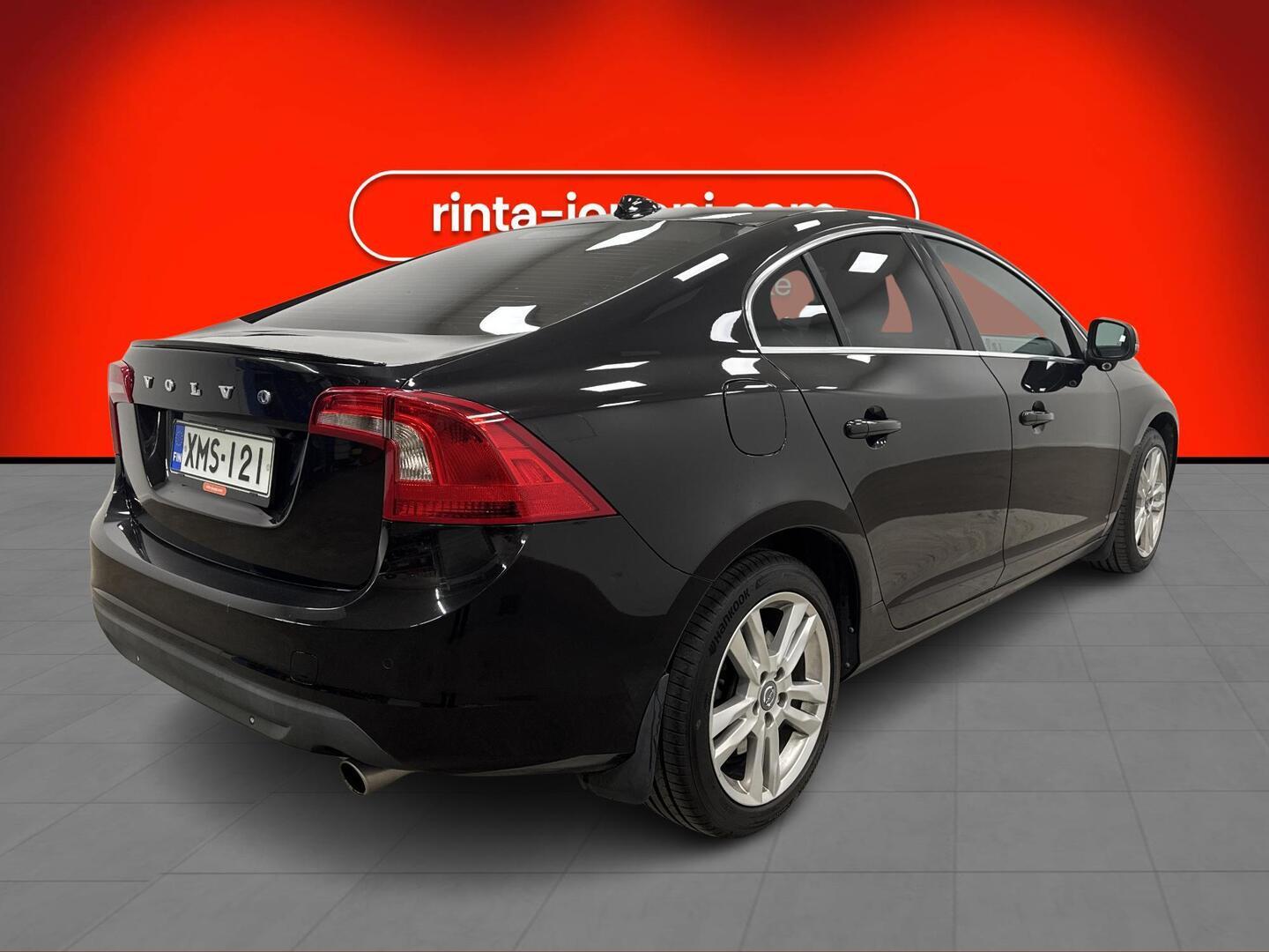VOLVO S60 2011