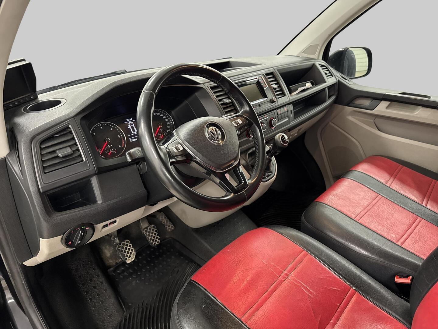VOLKSWAGEN Transporter 2016
