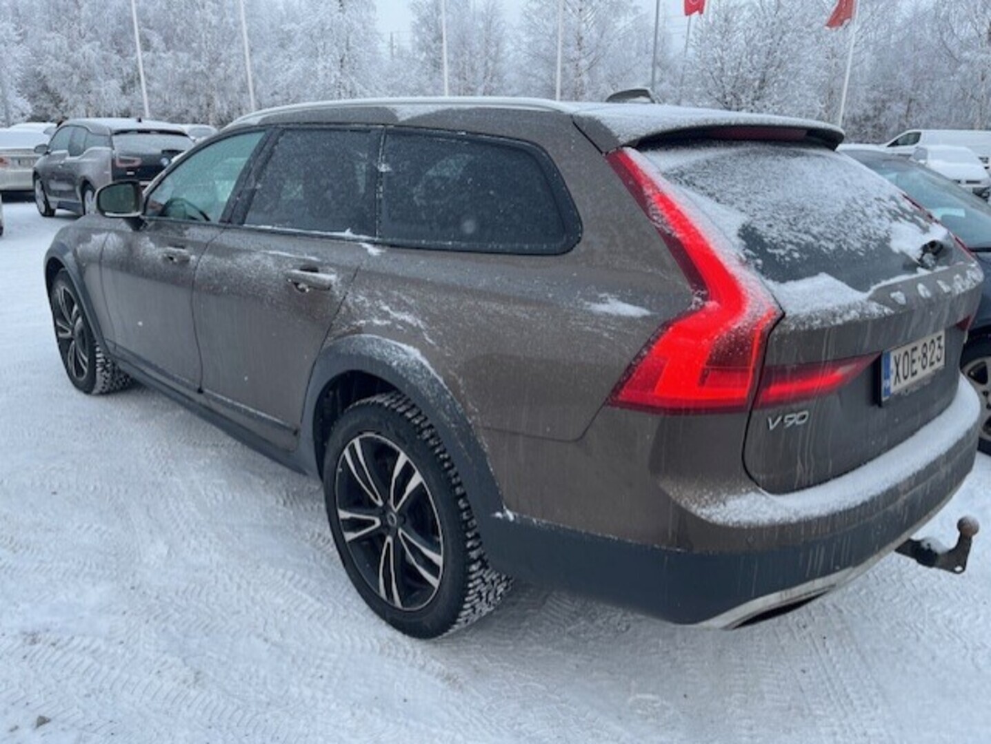 VOLVO V90 Cross Country 2017