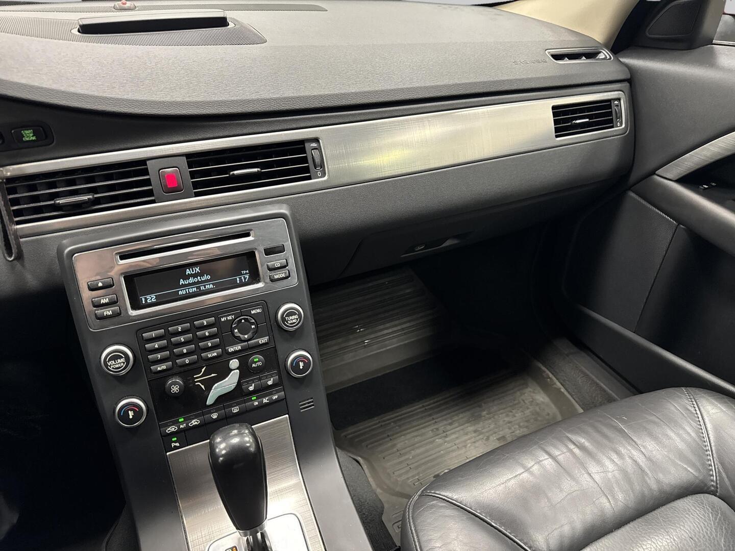 VOLVO V70 2008