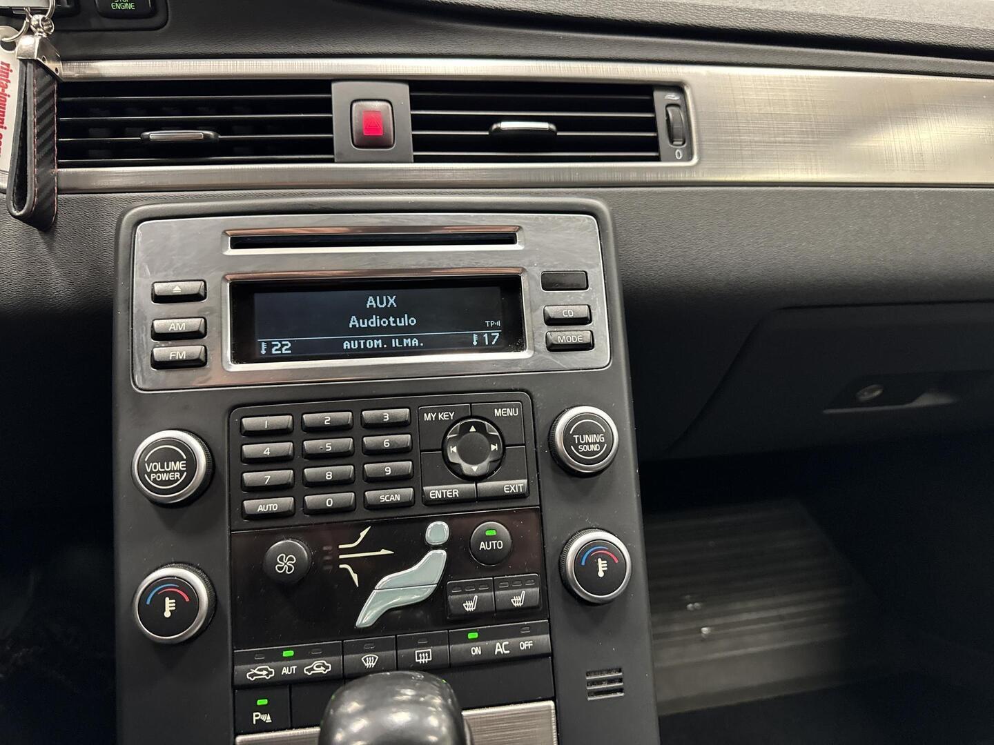 VOLVO V70 2008
