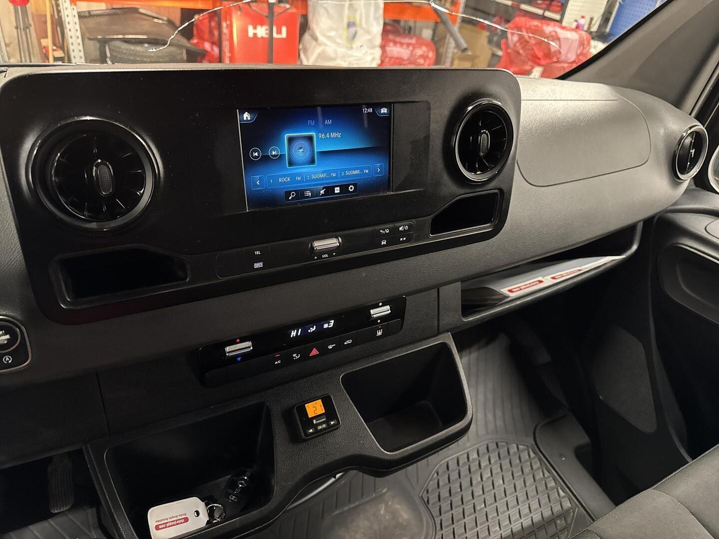 MERCEDES-BENZ Sprinter 2019