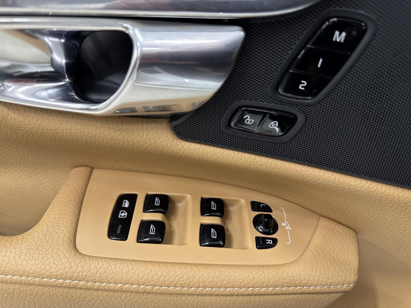 VOLVO S90 2020