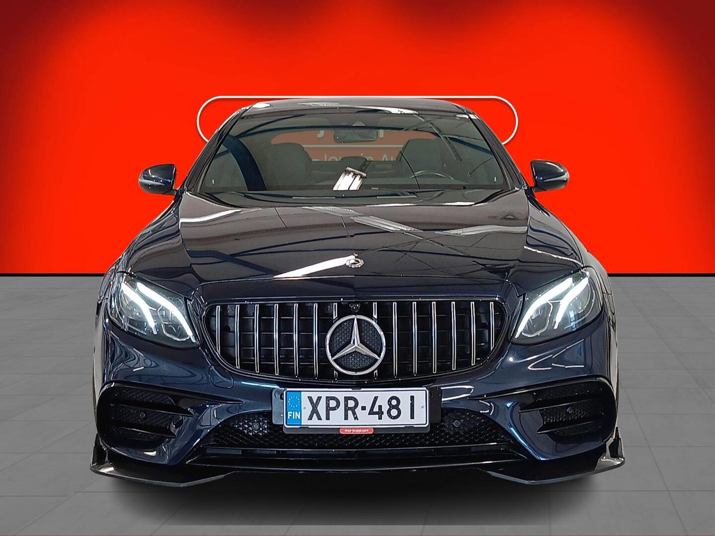 MERCEDES-BENZ E 2019