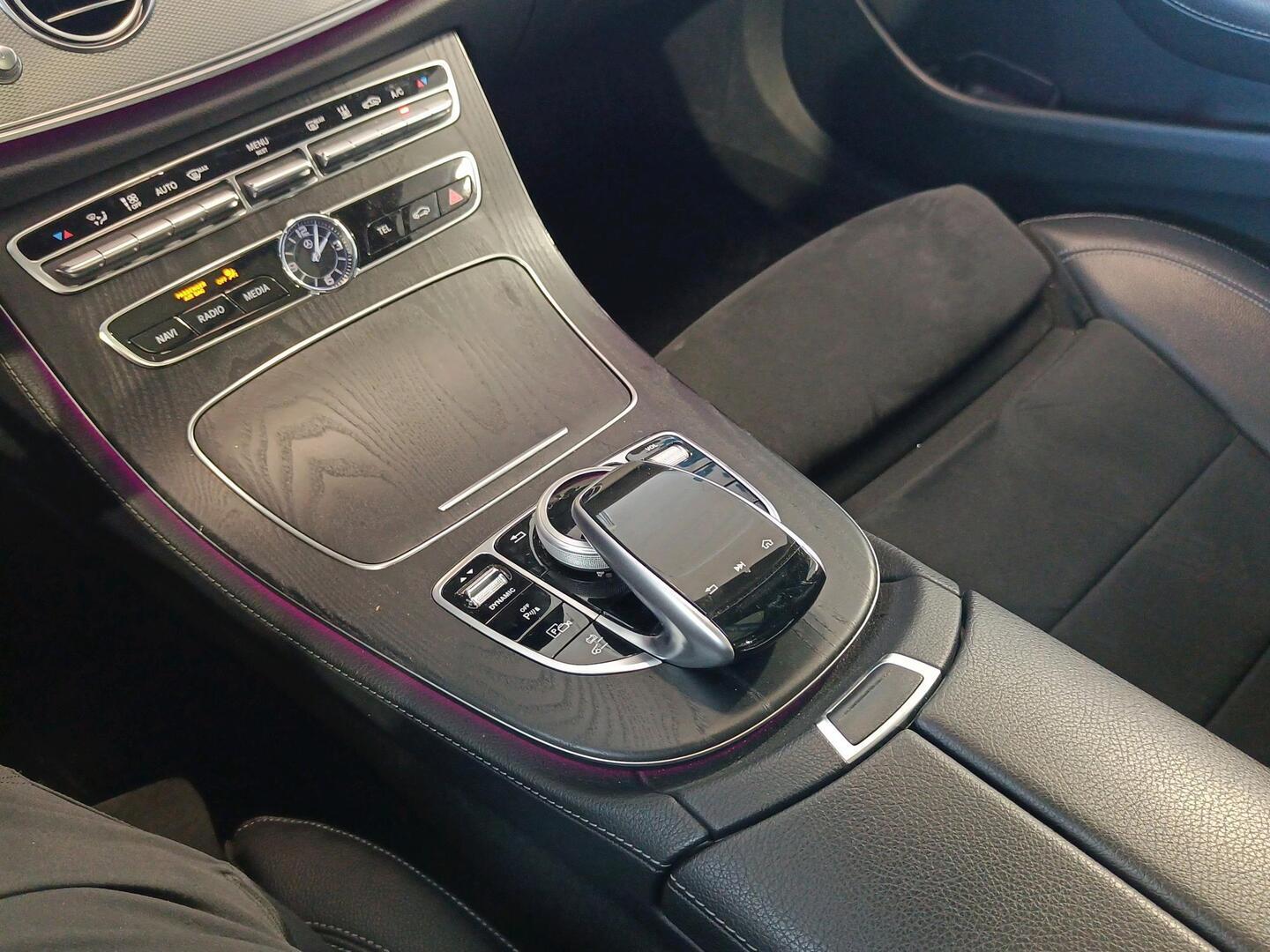 MERCEDES-BENZ E 2019