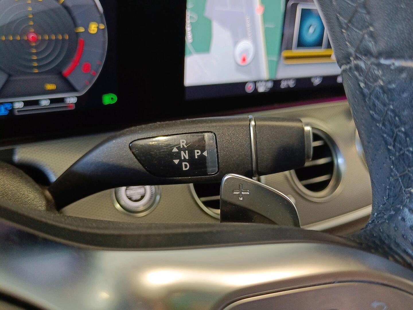 MERCEDES-BENZ E 2019