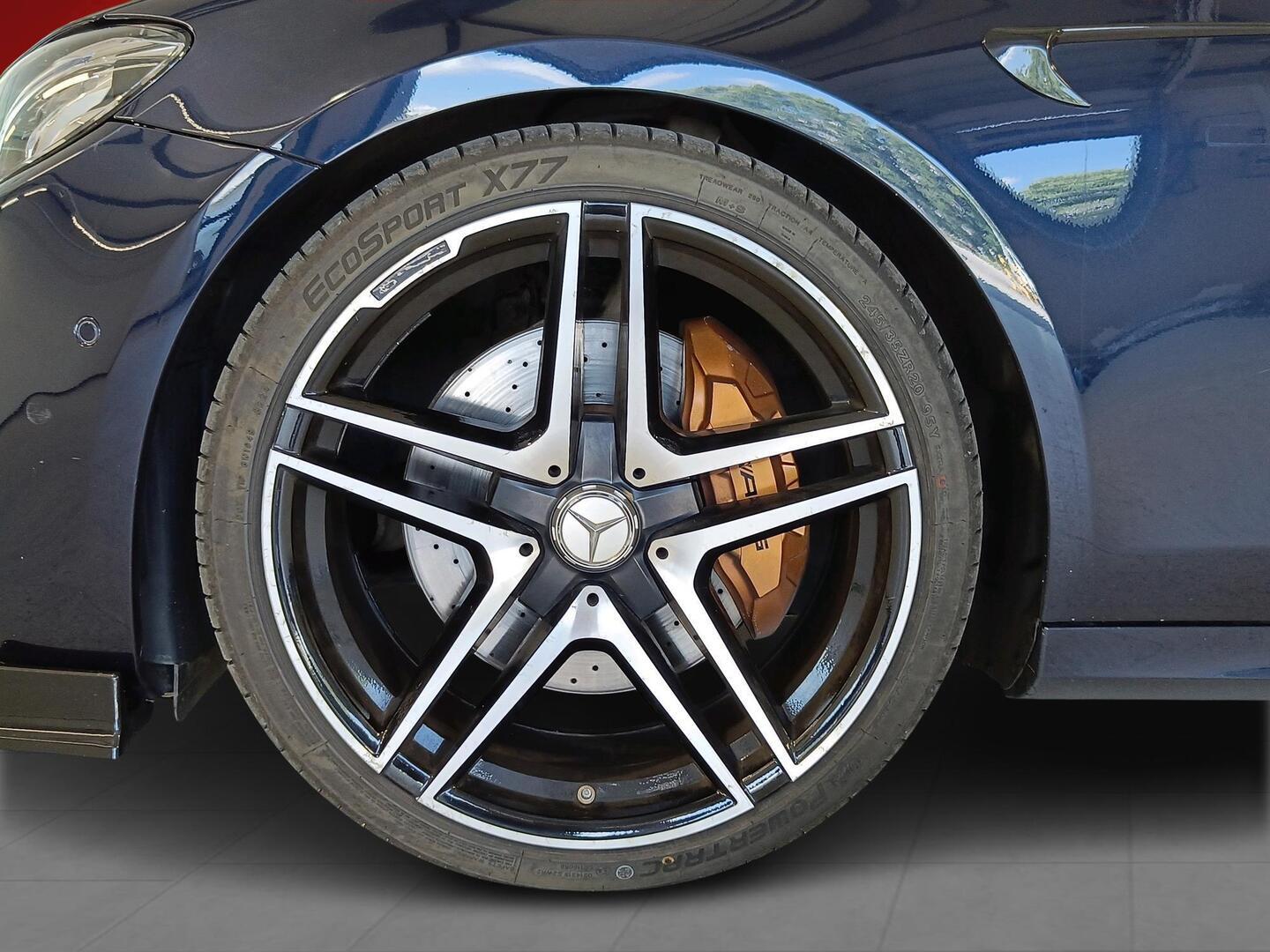 MERCEDES-BENZ E 2019