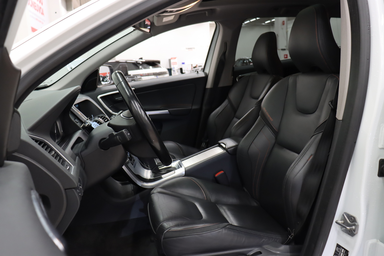 VOLVO XC60 2016