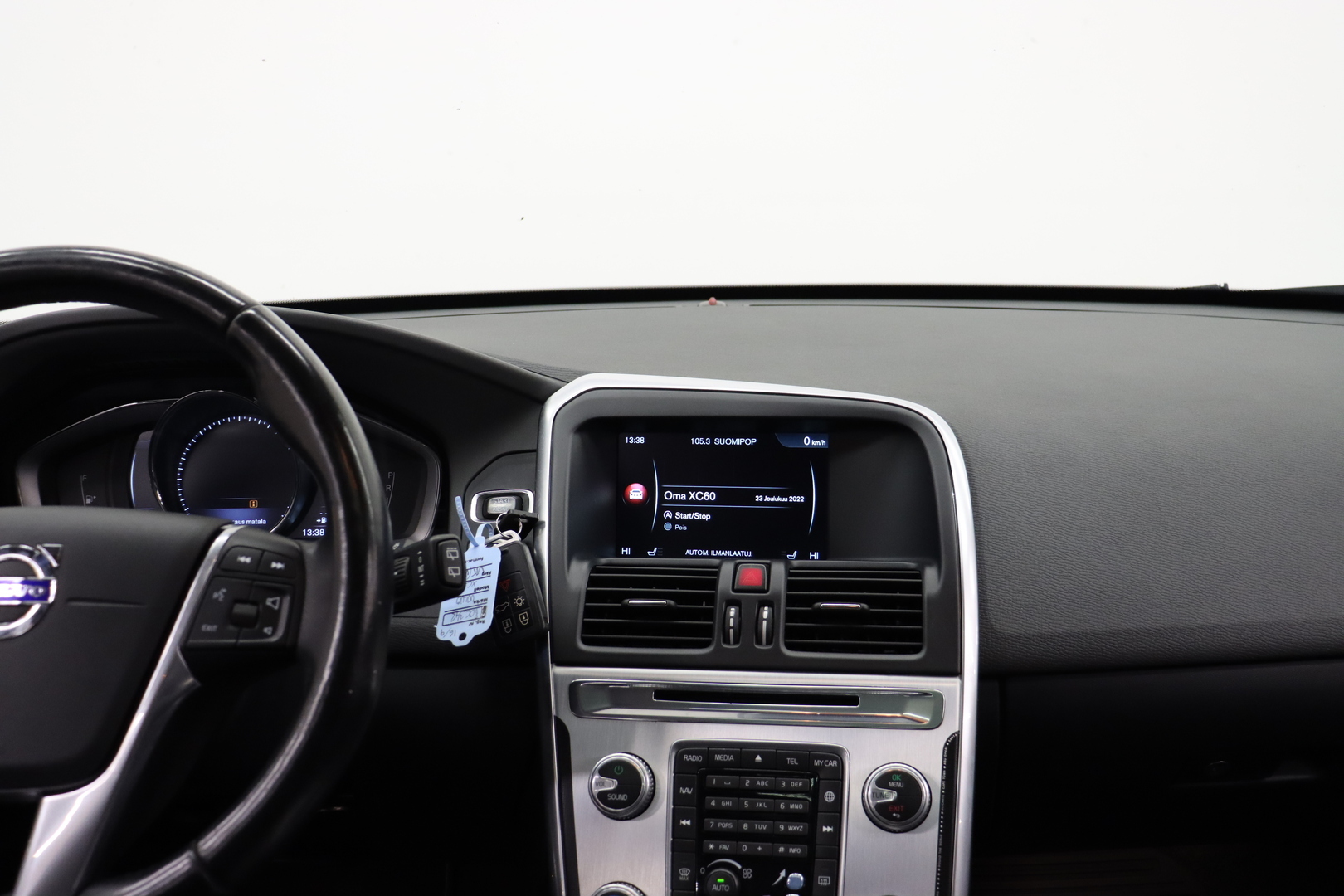 VOLVO XC60 2016