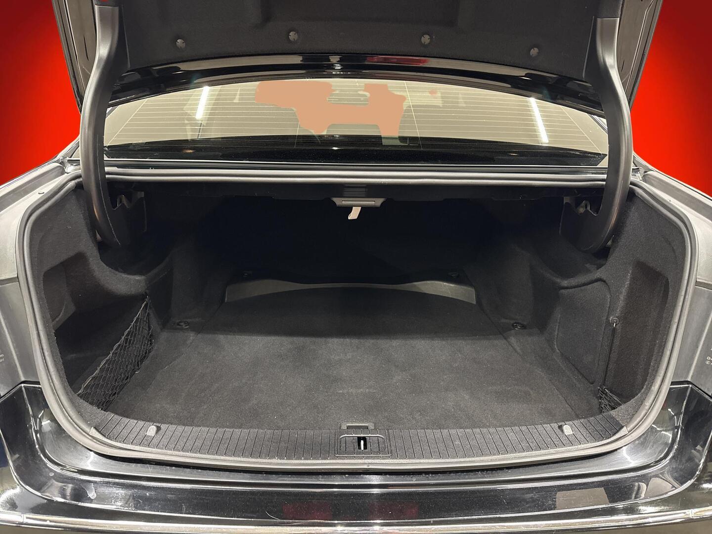 MERCEDES-BENZ E 2010