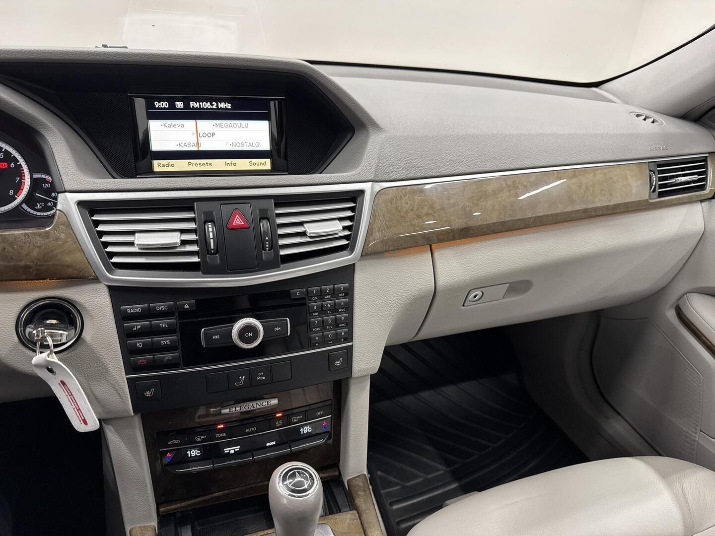 MERCEDES-BENZ E 2010